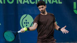 Favoritos não facilitam rumo às meias-finais do Nacional