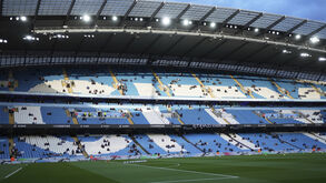 Manchester City volta a entrar em campo no Etihad