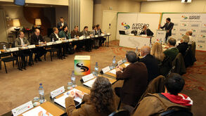 CDP desafia futuro Presidente a definir critérios para receções e condecorações