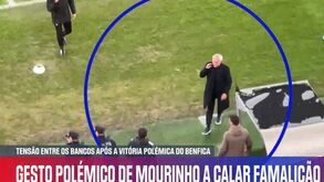 Tensão no fim do jogo: o momento em que Mourinho manda calar banco do Famalicão 