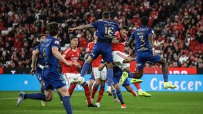 Lance do penálti sobre Otamendi no Benfica-Famalicão