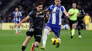 Soldado Sainz só trava à força