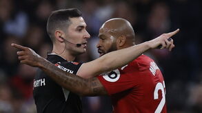 Marcão recebe castigo pesado de 6 jogos depois de insultos ao árbitro