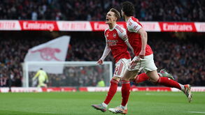 Odegaard celebra golo contra o Brighton