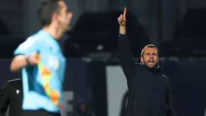 E. Amadora volta a ser multado pela falta de habilitações de João Nuno