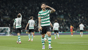 Luis Suárez feliz com o hat trick: «Estava a trabalhar muito para marcar de cabeça»