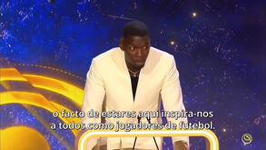 Pogba dedicou parte do discurso a Cristiano Ronaldo: «Inspiras-nos a todos como jogadores de futebol»