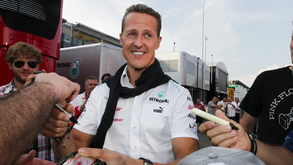 Michael Schumacher sofreu um grave acidente na neve, em 2013