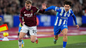 Jarrod Bowen (West Ham) e Ferdi Kadioglu (Brighton)