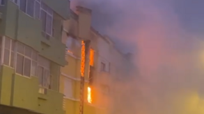Forte explosão provoca incêndio em prédio de Lisboa: dois andares ficaram destruídos
