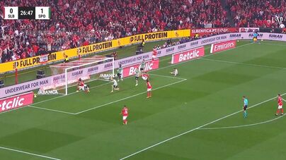 Sudakov fez assim o empate no Benfica-Sporting: grande passe de Ríos desbloqueou jogada