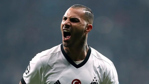 Ricardo Quaresma com a camisola do Besiktas