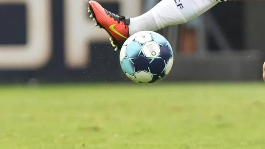 Protesto: jogadores dos sub-23 do Torreense entram sozinhos no relvado