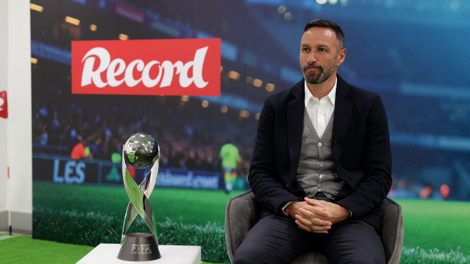 Selecionador sub-17 visitou redação do Record