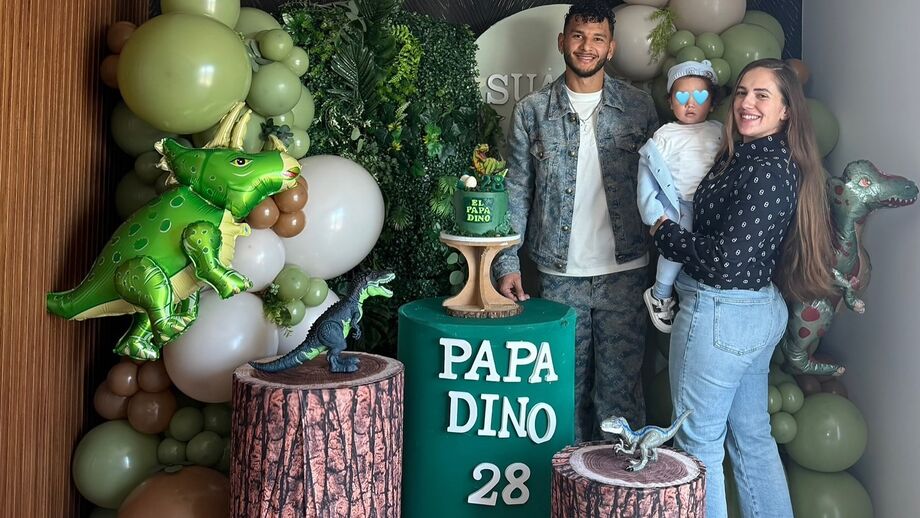 'Papa Dino' Suárez celebra aniversário em família
e carrega energias para o primeiro Benfica-Sporting