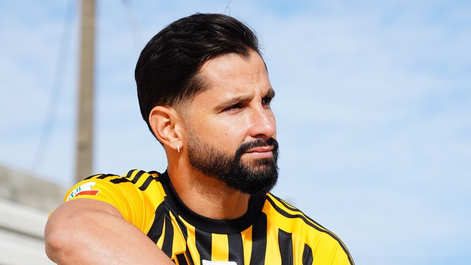 Platiny reforça o Lusitano de Lourosa e pode jogar contra o Portimonense