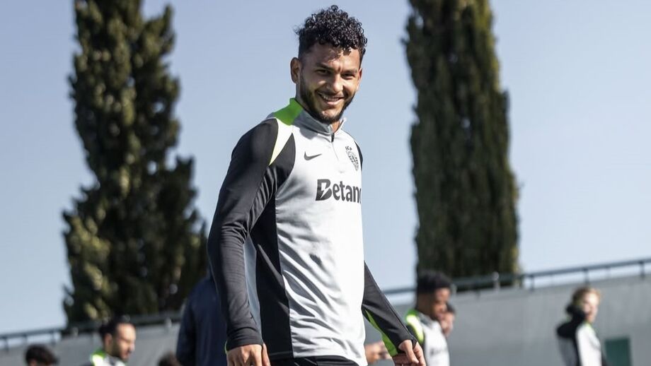 Luis Suárez mostrou-se bem-humorado na sessão de trabalho na ala profissional de Alcochete