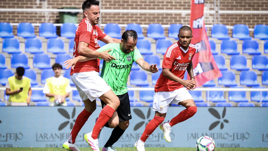 Andreas Samaris representou o Benfica na Liga Portugal Legends