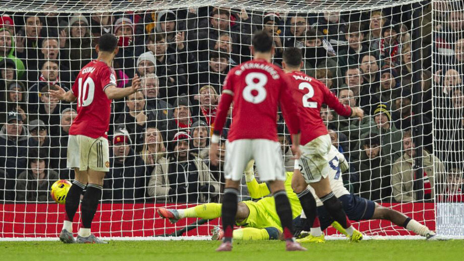 Jogo Manchester United-West Ham: guarda-redes defende um remate à baliza