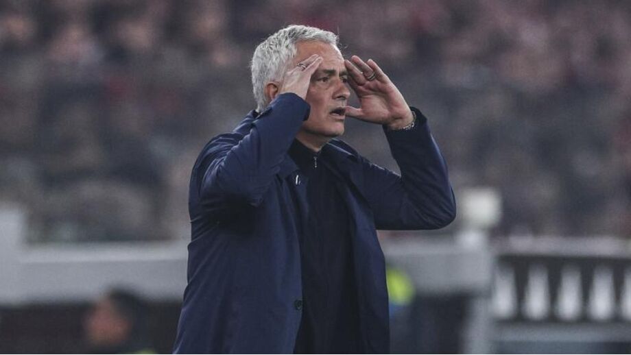 José Mourinho tem sofrido nos minutos finais dos jogos