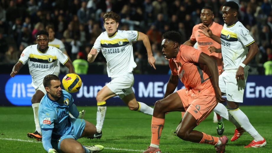 Carevic, guarda-redes do Famalicão