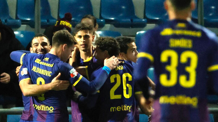 Jogadores do Chaves a festejar