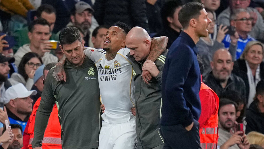 Éder Militão saiu lesionado do Real Madrid-Celta de Vigo