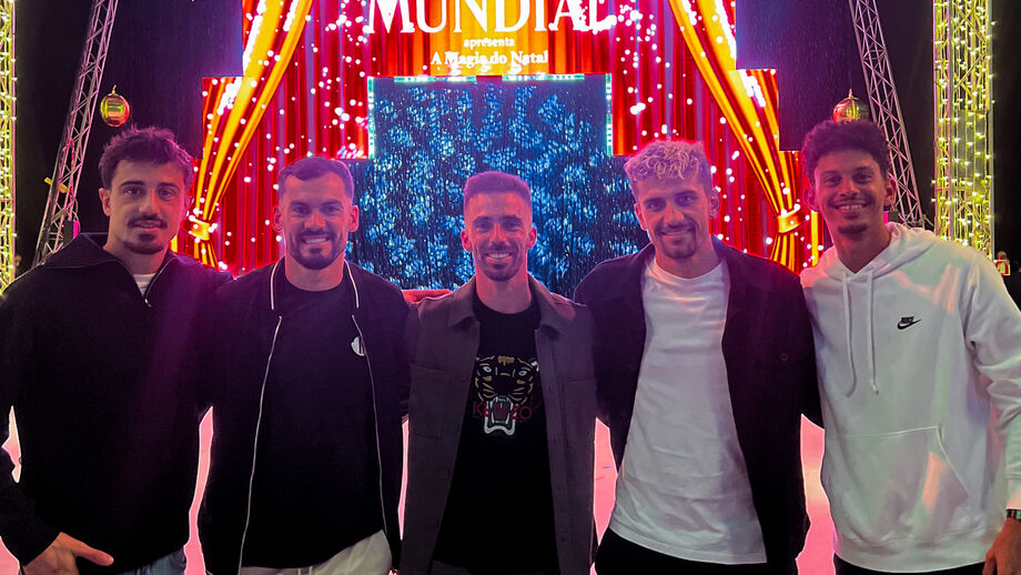 Tabuaço, P. Henrique, C. Daniel, Romain e J. Almeida no circo