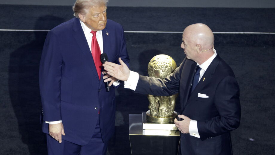 Donald Trump e Gianni Infantino durante o sorteio do Mundial'2026