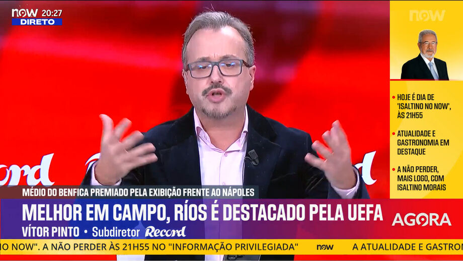 Aborda a entrada do colombiano nas águias e as suas dificuldades iniciais