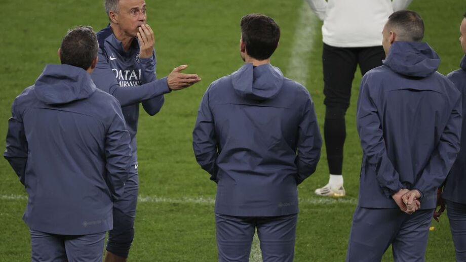 PRONTO. Luis Enrique pode voltar hoje à liderança 
