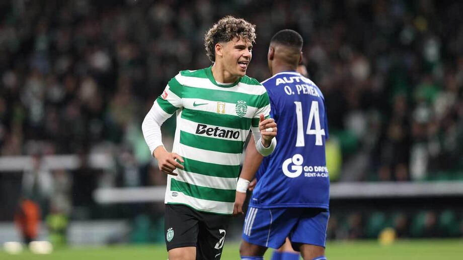 Maxi Araújo contra o AVS SAD