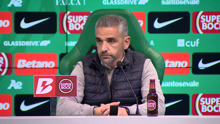 Treinador do Sporting "feliz" por sentir que todos os jogadores estão "com vontade de ajudar" o coletivo