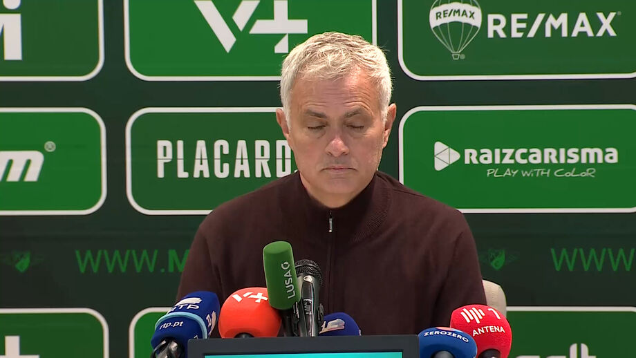 Treinador do Benfica explicou ainda a entrada de Rodrigo Rêgo e destacou a aposta nos miúdos