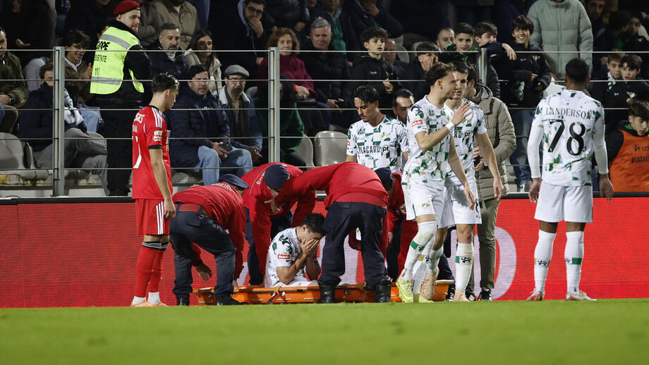 Vasco Sousa volta a fraturar o perónio da perna direita