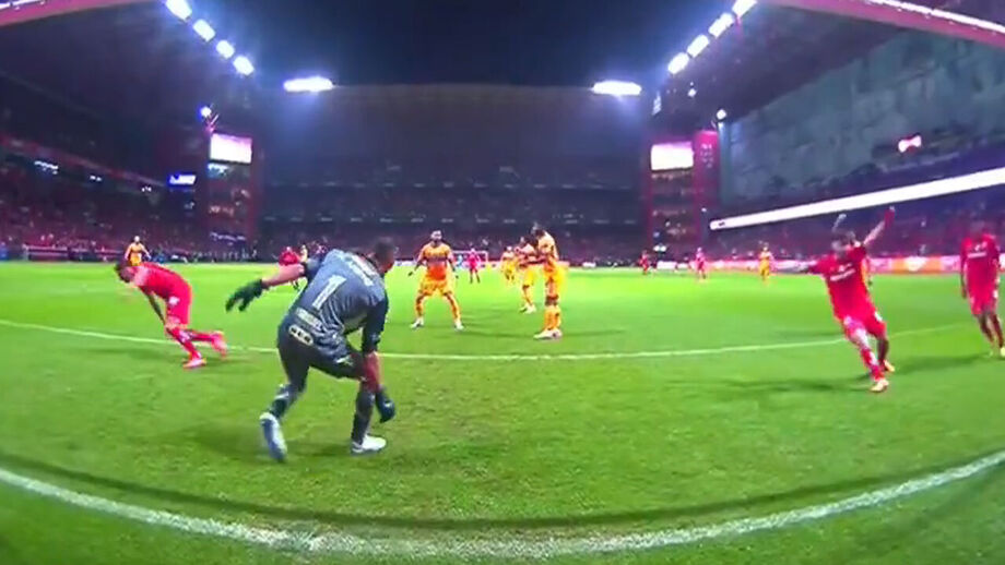 Paulinho marca na final com o Tigres e ajuda Toluca a sagrar-se bicampeão do México