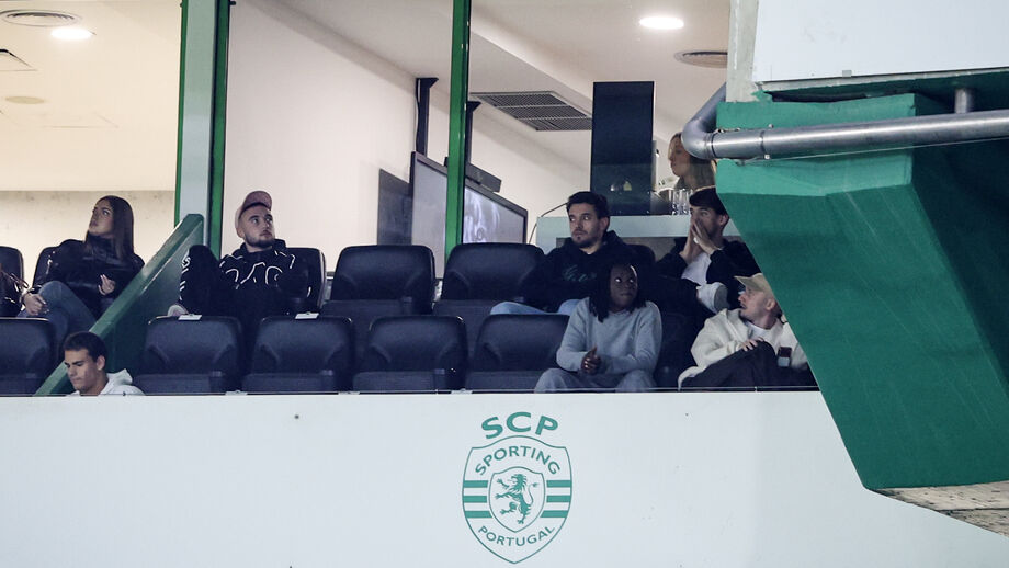 Quenda assistiu ao Sporting-AVS SAD no camarote reservado aos jogadores e famílias
