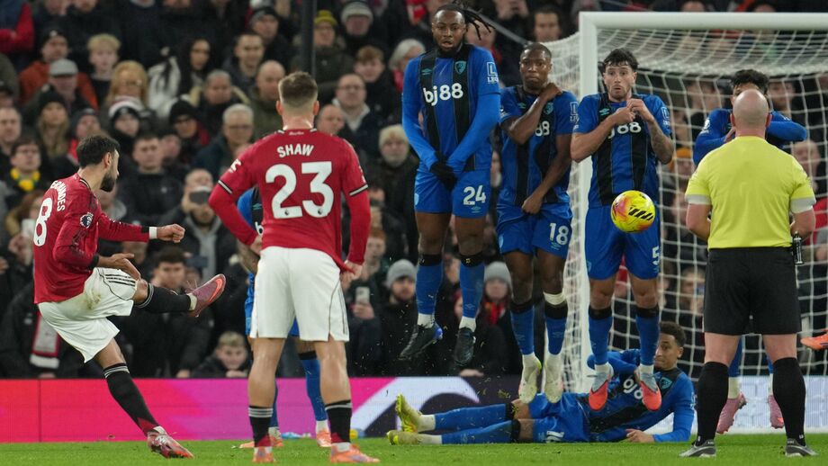 Bruno Fernandes marca grande golo de livre direto