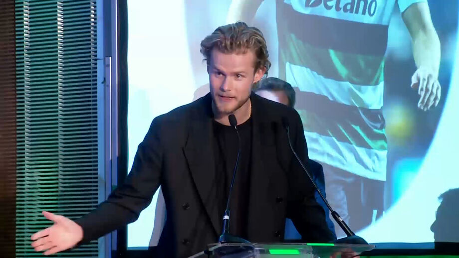 Capitão foi distinguido com prémio de futebolista do ano nos Prémios Stromp