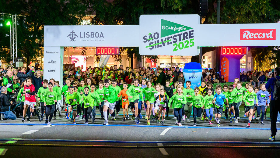 Participantes na corrida de São Silvestre El Corte Inglés em Lisboa