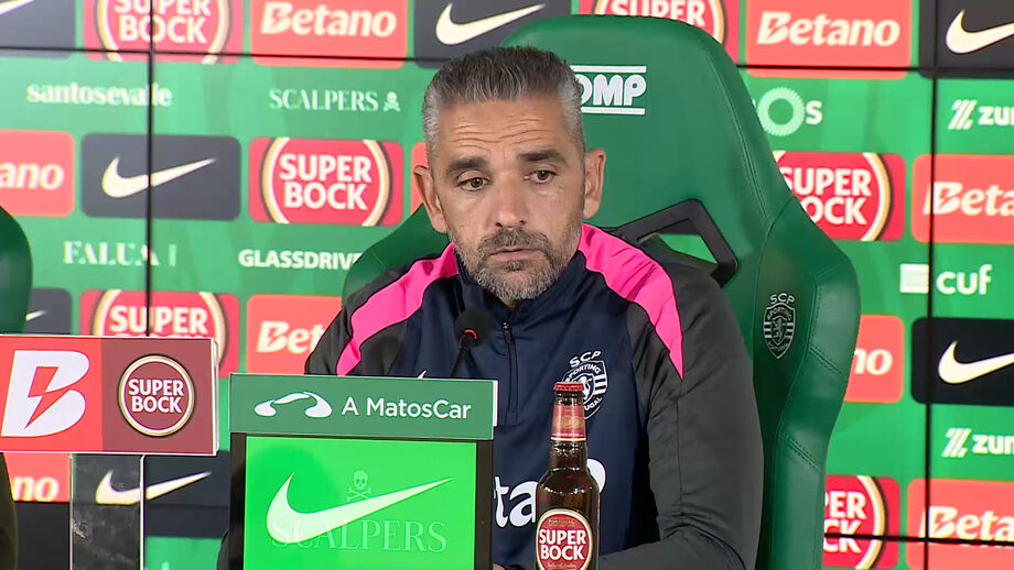 Treinador do Sporting diz que quer continuar a ficar na história do clube