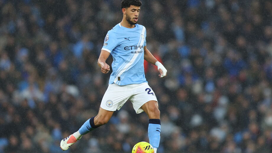 Matheus Nunes tem jogado a lateral-direito nesta temporada