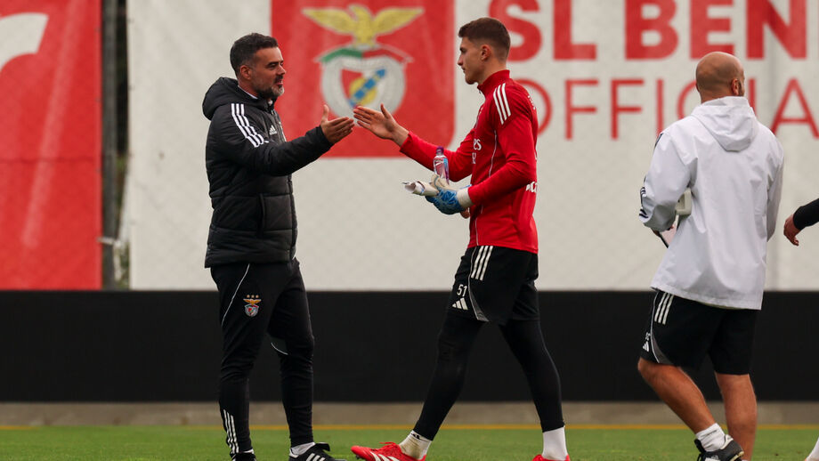 Arnas Voitinovicius participou no treino