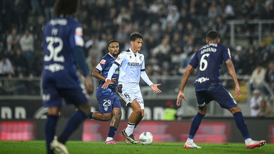 Mitrovic ganha protagonismo no V. Guimarães após ausência de Beni para a CAN