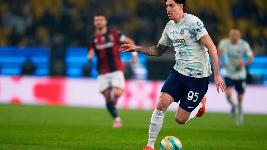 Bastoni na mira do Liverpool e Barcelona