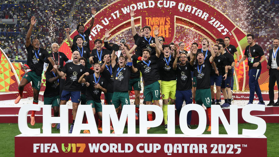 Dia 27 - A Seleção Nacional de Sub-17 conquistou o Campeonato  do Mundo, depois de bater a Áustria por 1-0 na grande final.