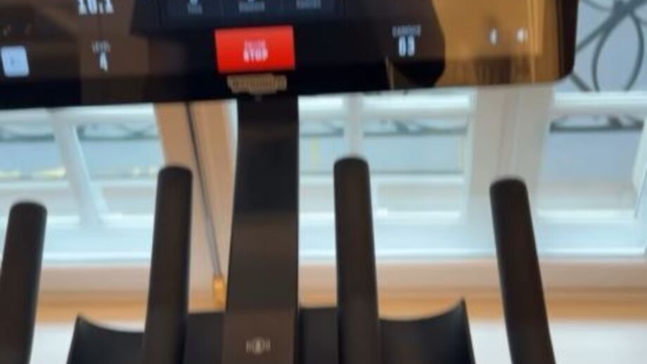 Trubin celebra o Natal com treino em bicicleta estática