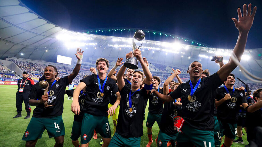 Seleção sub-17 junta conquista do Mundial à do Europeu