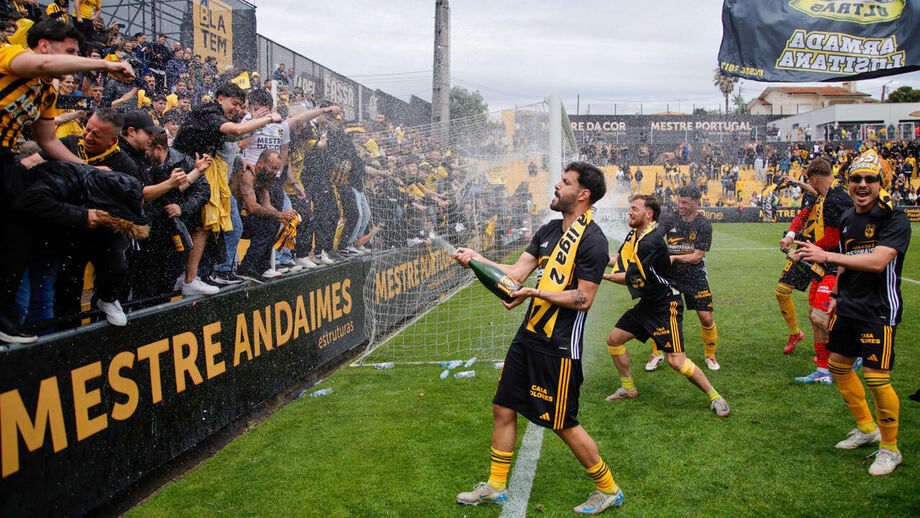 Lusitânia Lourosa vence Liga 3