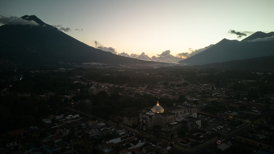 Queda de autocarro na Guatemala faz 15 mortos e 20 feridos